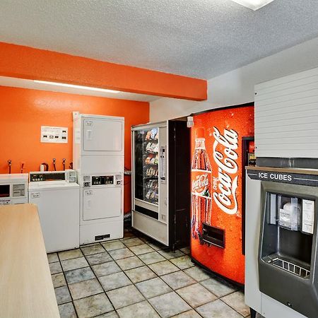 Motel 6-Southington, Ct - Hartford エクステリア 写真