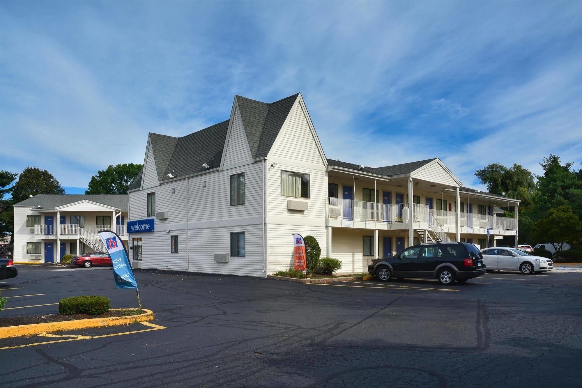 Motel 6-Southington, Ct - Hartford エクステリア 写真