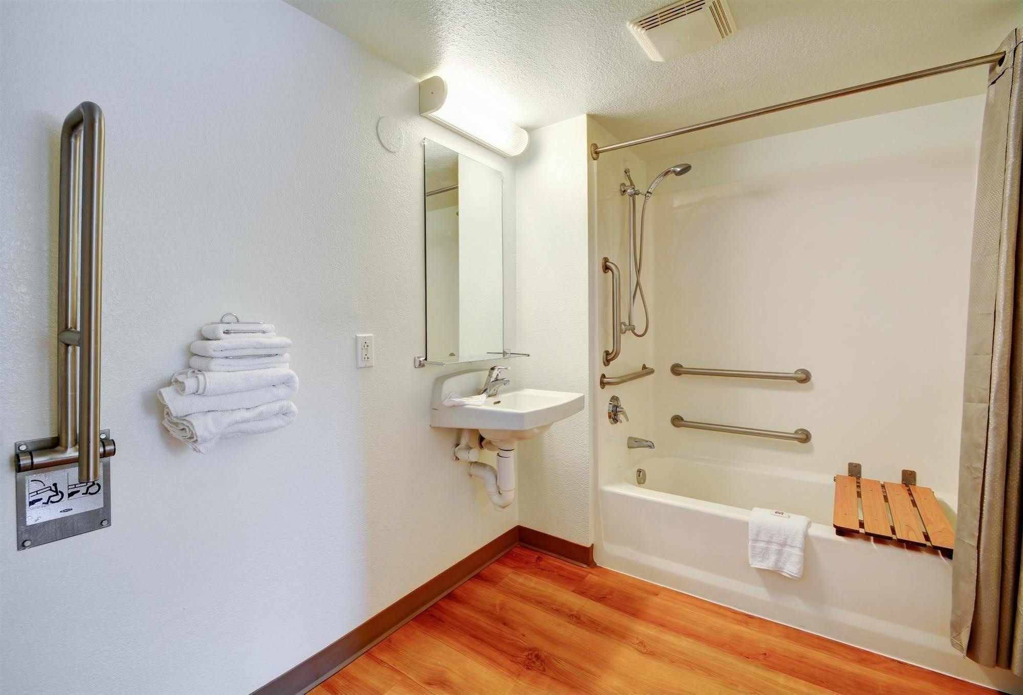 Motel 6-Southington, Ct - Hartford エクステリア 写真