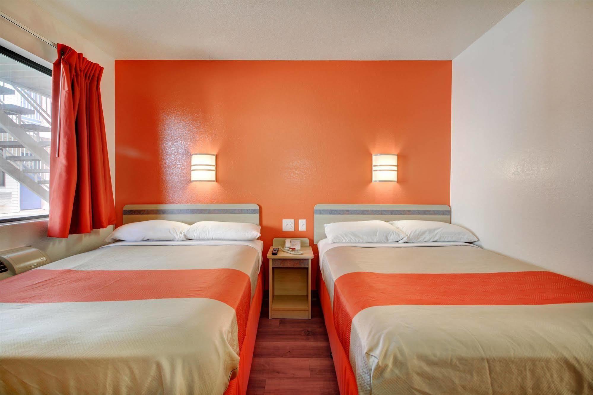Motel 6-Southington, Ct - Hartford エクステリア 写真