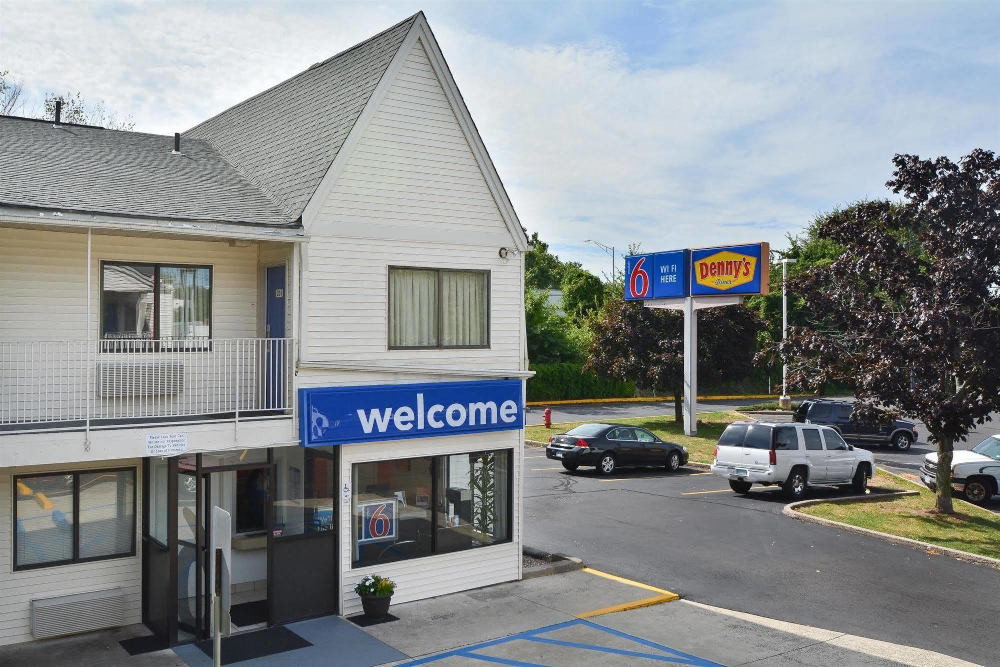 Motel 6-Southington, Ct - Hartford エクステリア 写真
